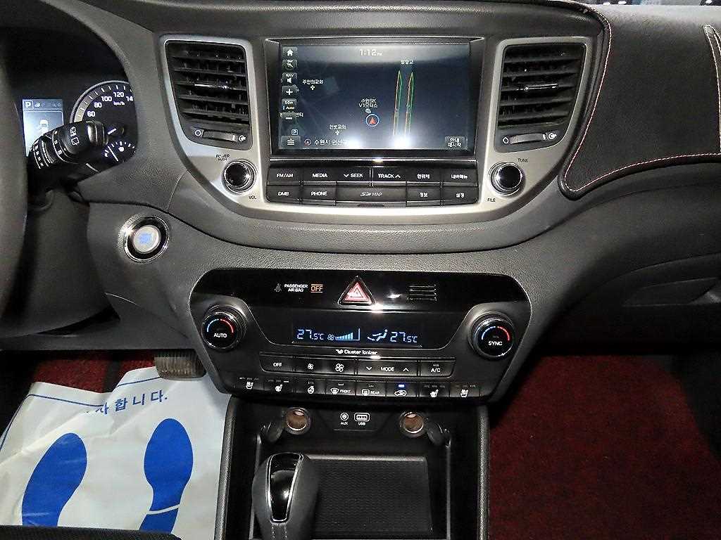 HYUNDAI Tucson - Vista 11
