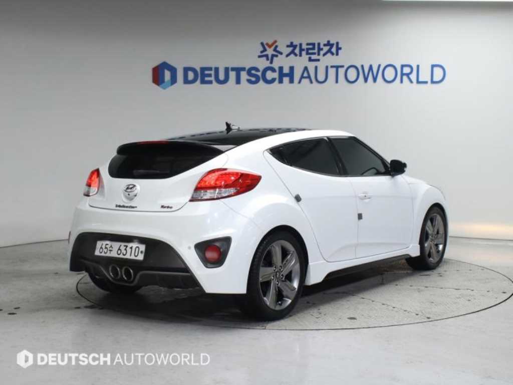 HYUNDAI Veloster - Vista 2
