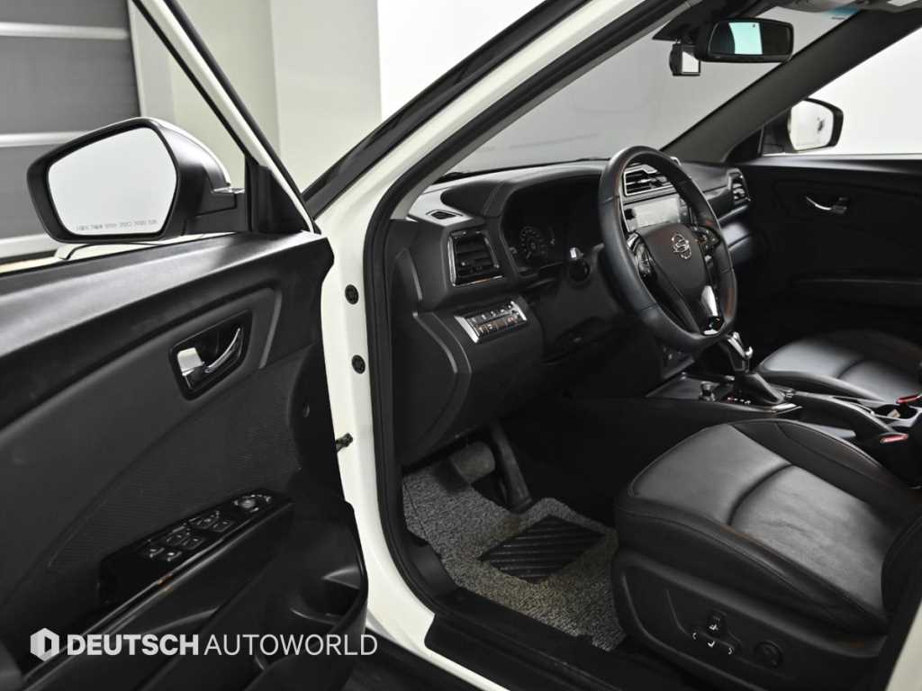 Ssangyong Tivoli - Vista 11