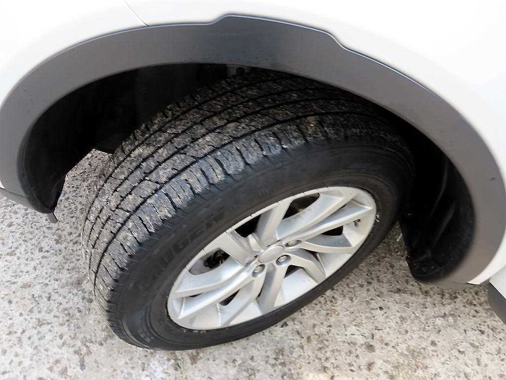 Land Rover Discovery Sports 2017 Blanco - Importación desde Corea - HF Imports Iquique - Foto 20