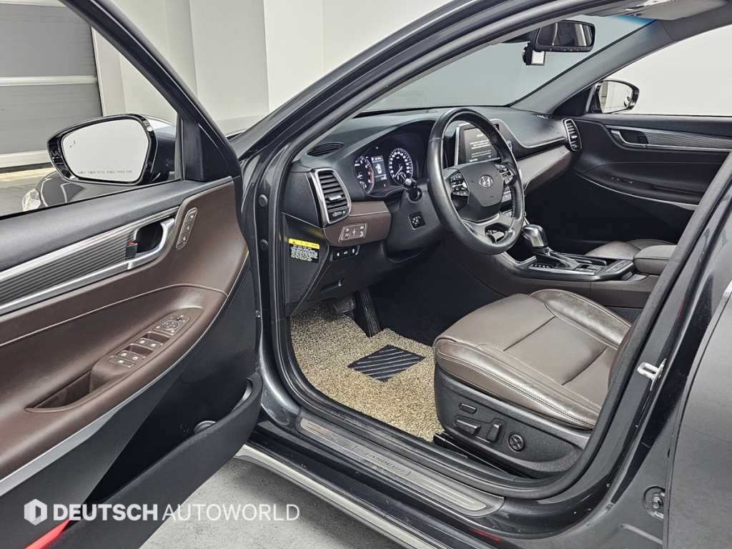 HYUNDAI Grandeur - Vista 11