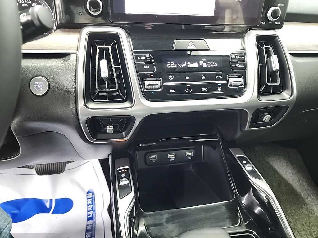 KIA Sorento - Vista 10