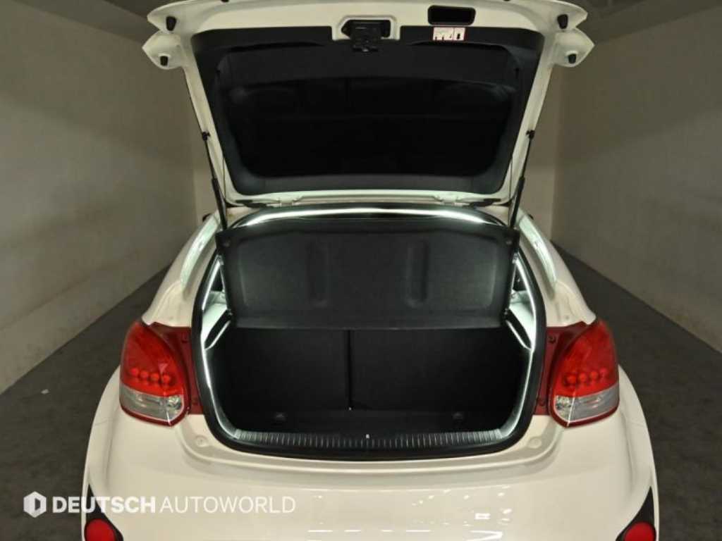 HYUNDAI Veloster 2013 Blanco - Importación desde Corea - HF Imports Iquique - Foto 20