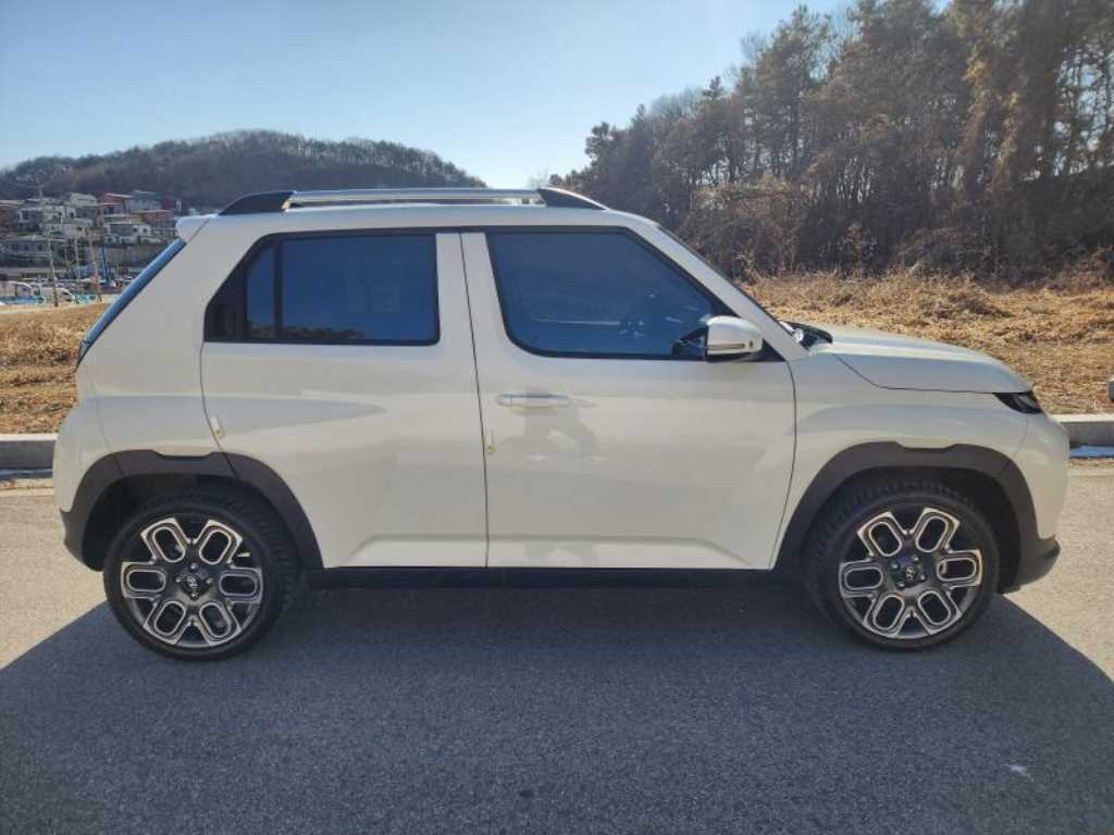 HYUNDAI Casper - Vista 8