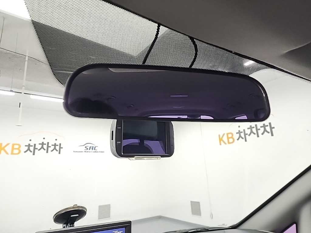 HYUNDAI Starex 2012 Blanco - Importación desde Corea - HF Imports Iquique - Foto 17