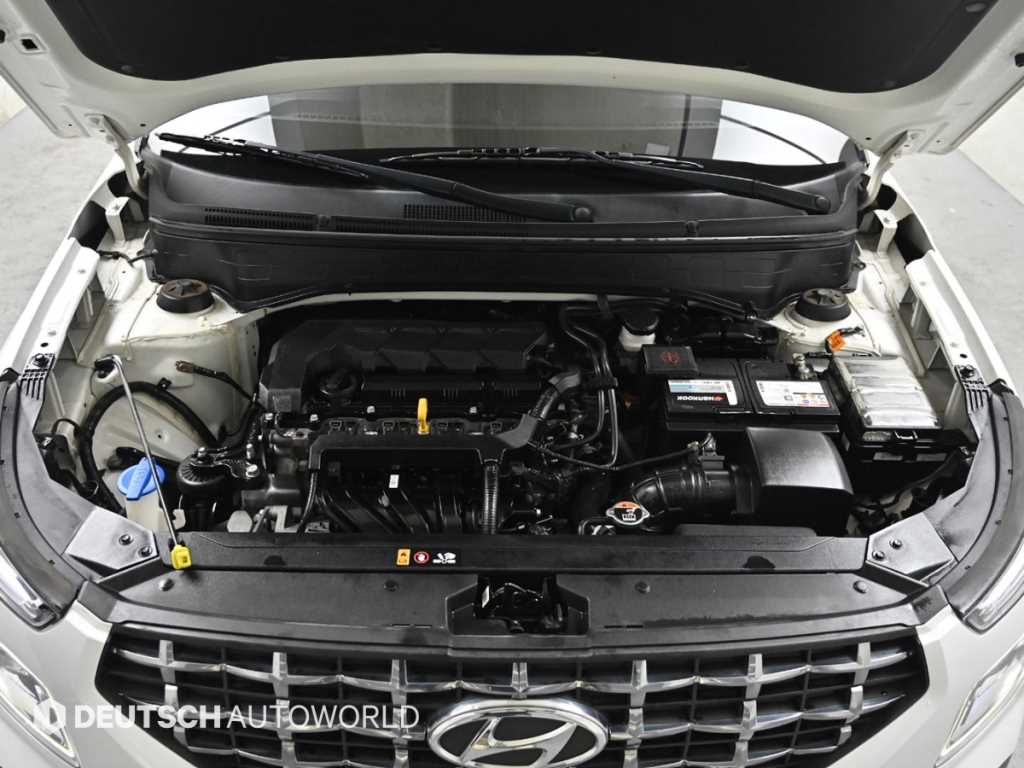 HYUNDAI Venue - Vista 6