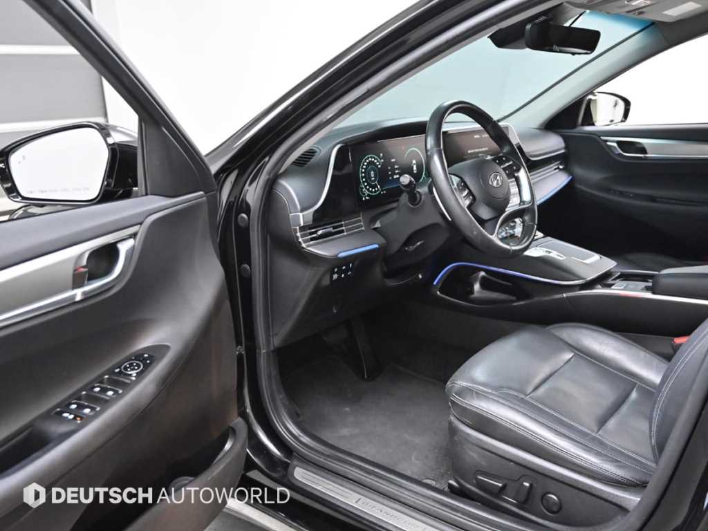 HYUNDAI Grandeur - Vista 11