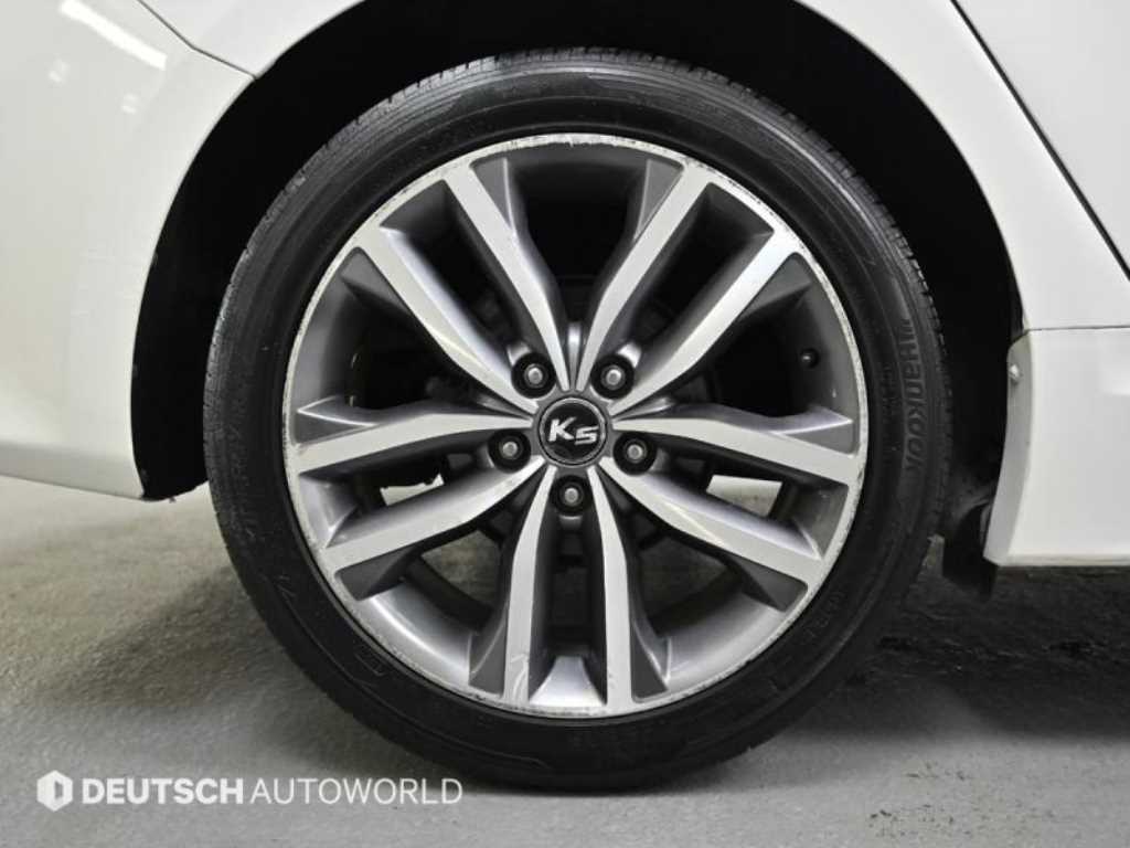 KIA K5 - Vista 5