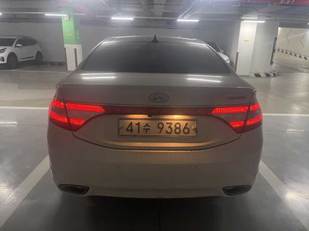 HYUNDAI Grandeur - Vista 4