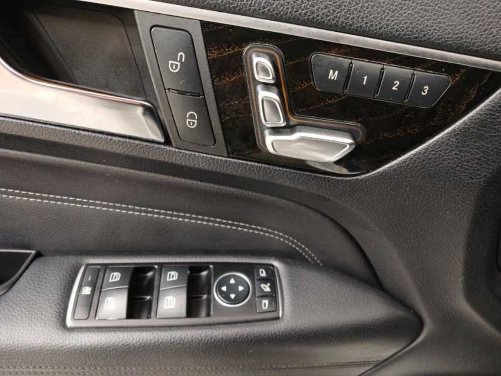 Mercedes Benz E class - Vista 9