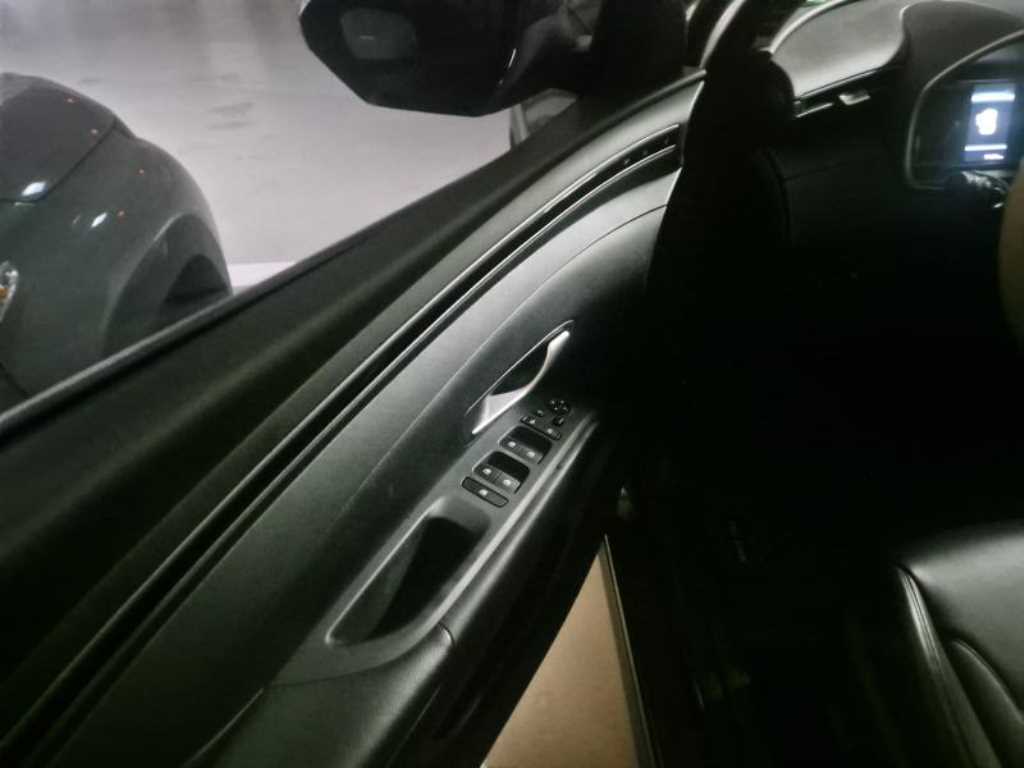 HYUNDAI Tucson - Vista 6