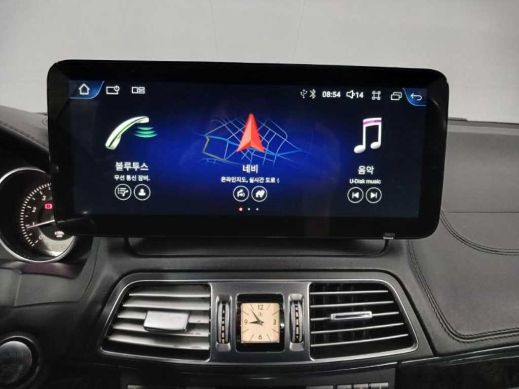 Mercedes Benz E class - Vista 11