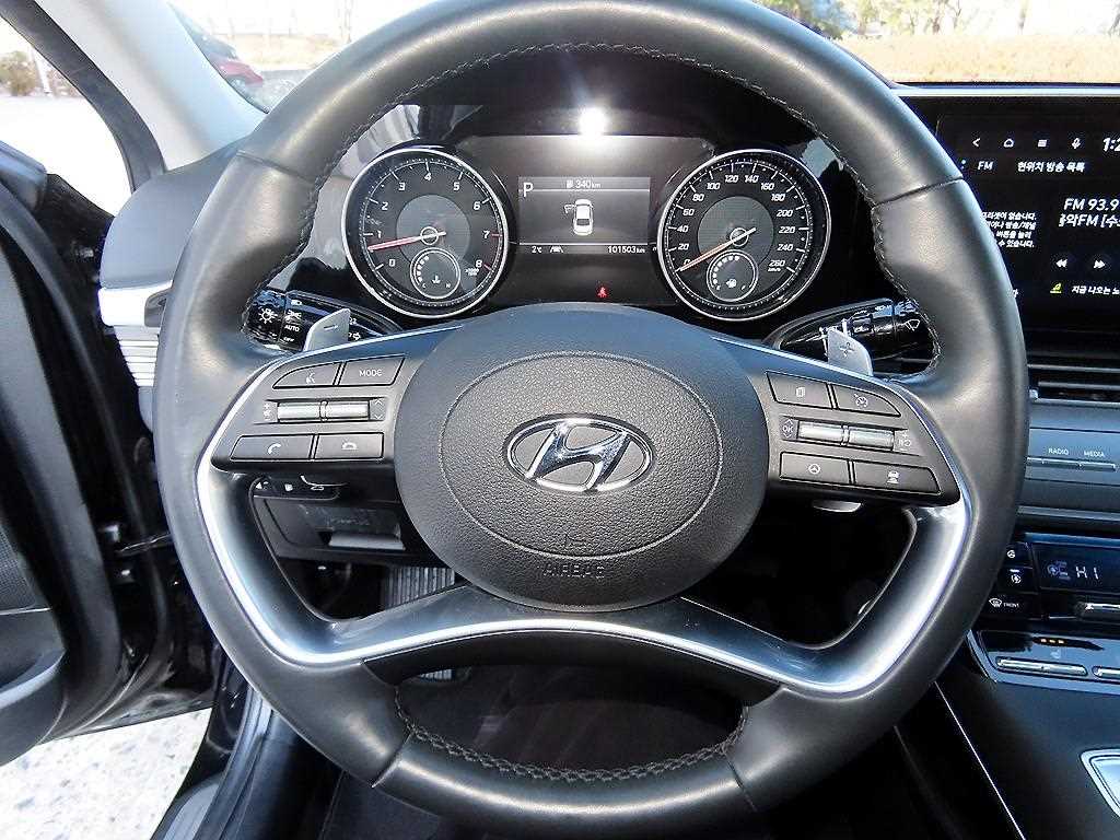 HYUNDAI Grandeur - Vista 8