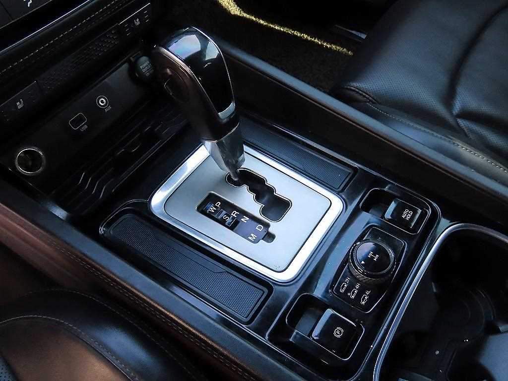 Ssangyong Rexton - Vista 10