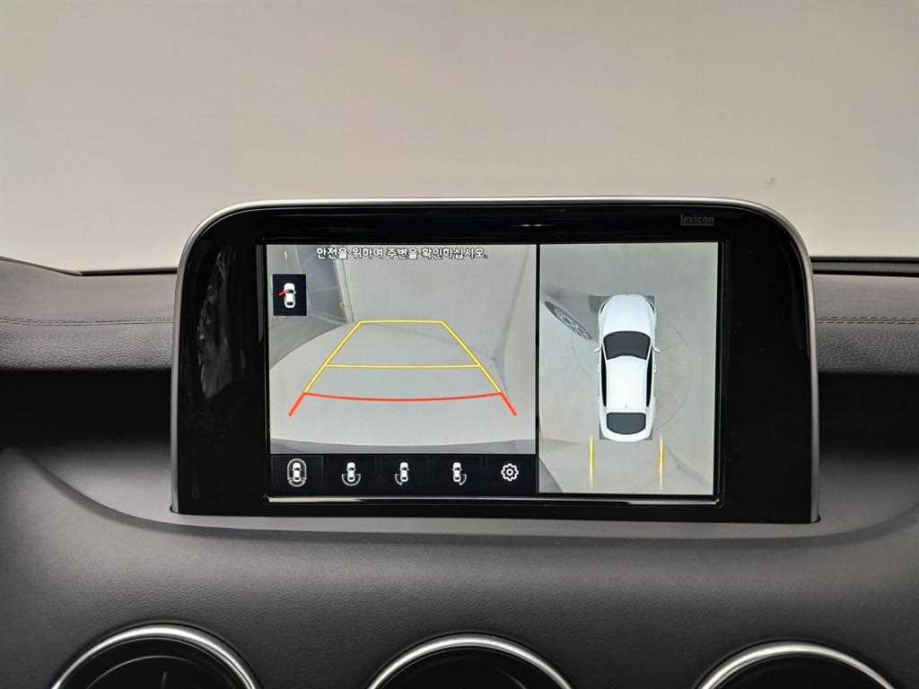 KIA Stinger - Vista 10