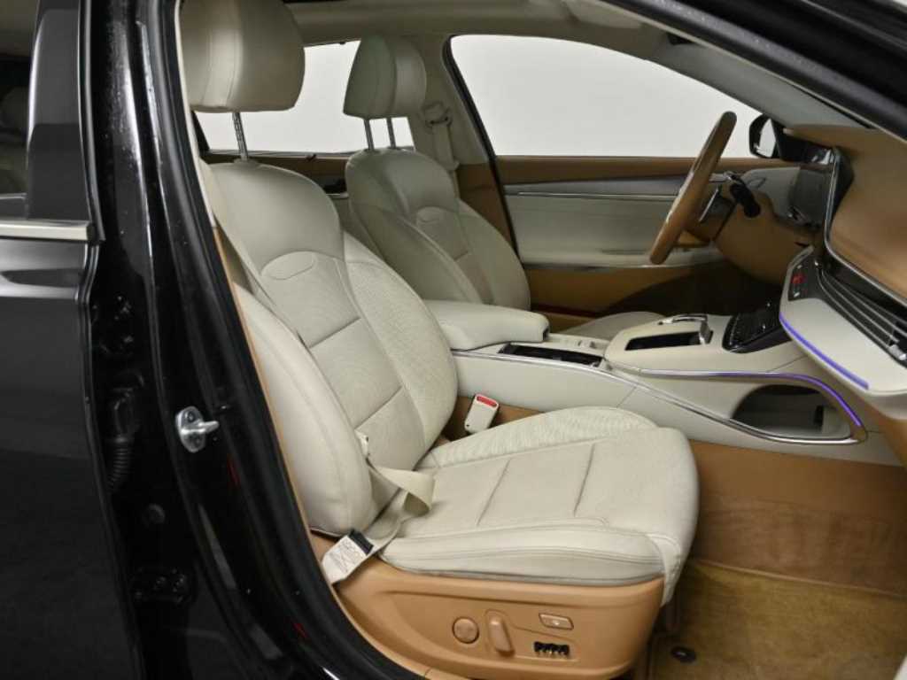 HYUNDAI Grandeur - Vista 10