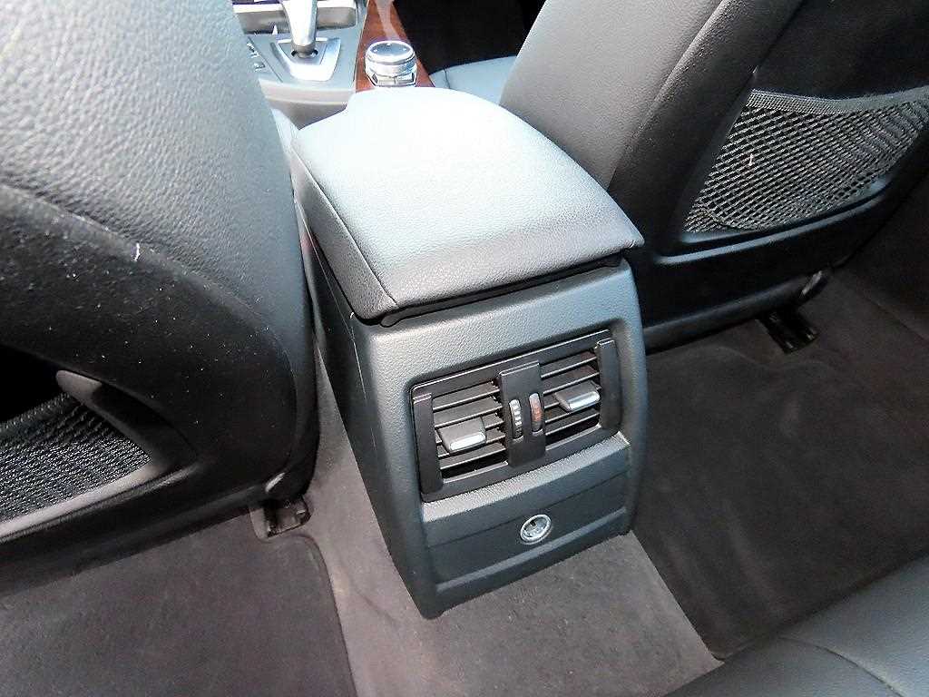 BMW 3 series 2014 Azul - Importación desde Corea - HF Imports Iquique - Foto 17