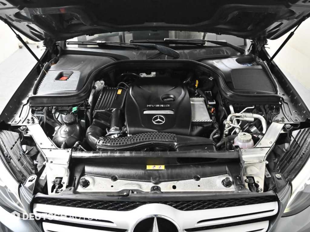 Mercedes Benz GLC Class - Vista 6