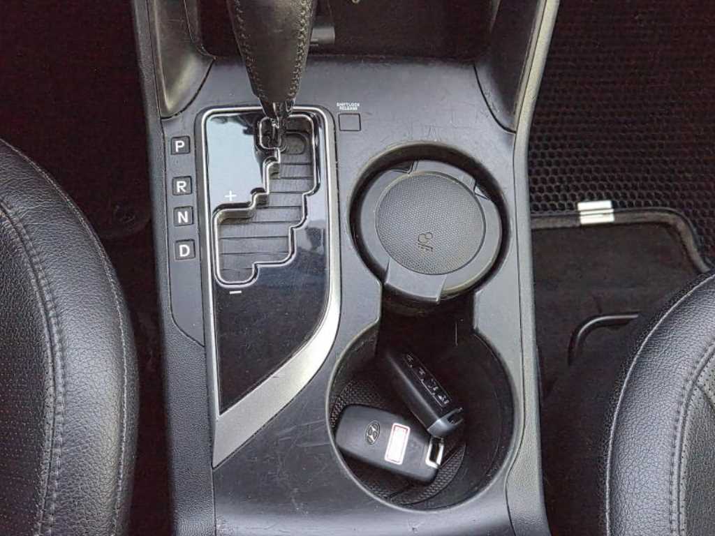 HYUNDAI Tucson - Vista 10