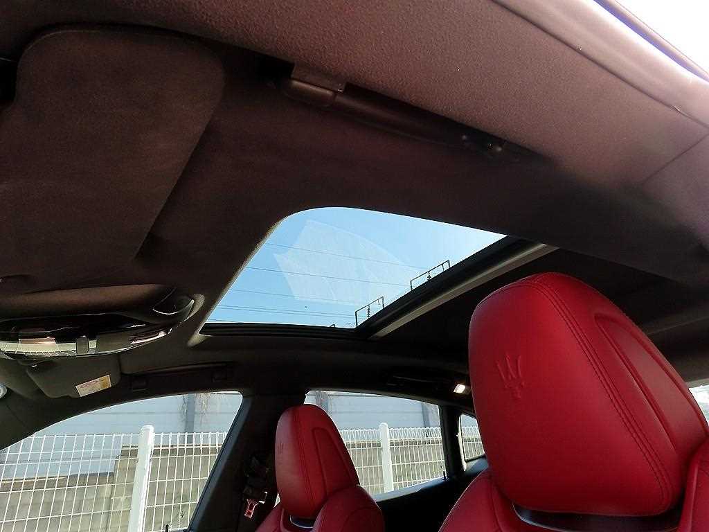 Maserati Levante 2022 Negro - Importación desde Corea - HF Imports Iquique - Foto 16