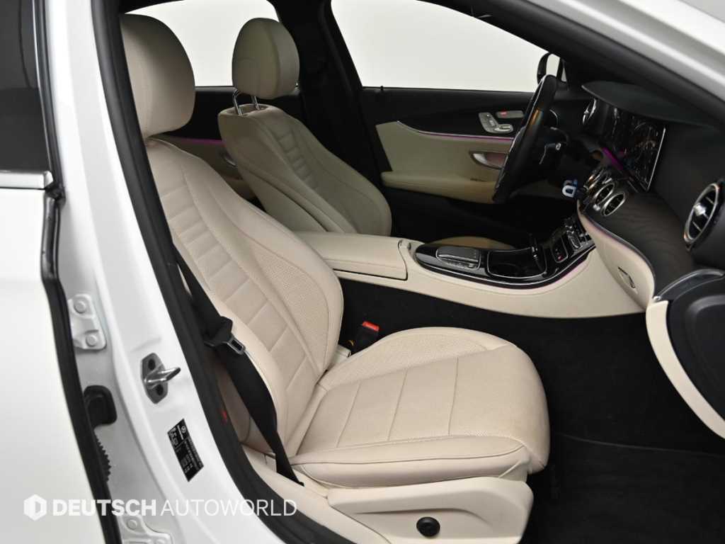 Mercedes Benz E class - Vista 10