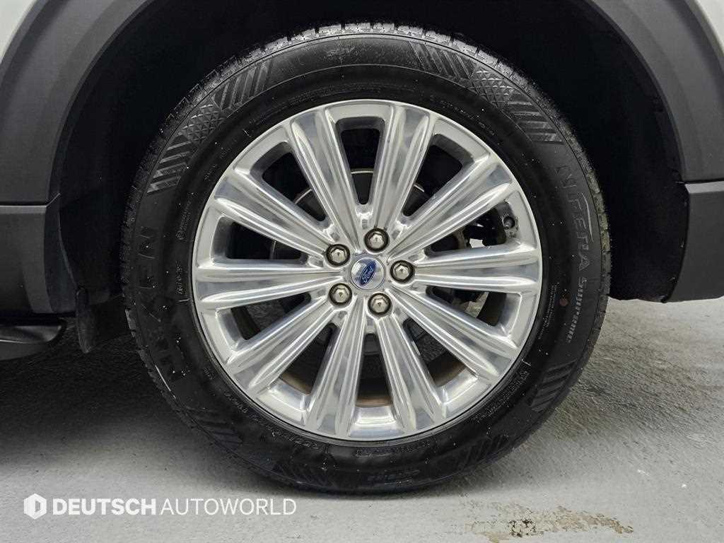 Ford Explorer - Vista 5