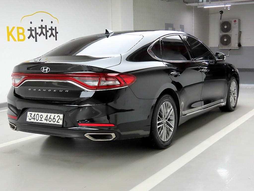 HYUNDAI Grandeur - Vista 4