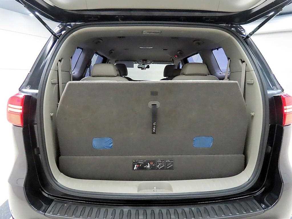 KIA Carnival 2017 - Importación desde Corea - HF Imports Iquique - Foto 18