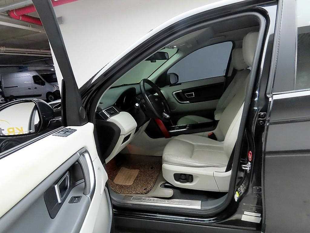 Land Rover Discovery Sports - Vista 12