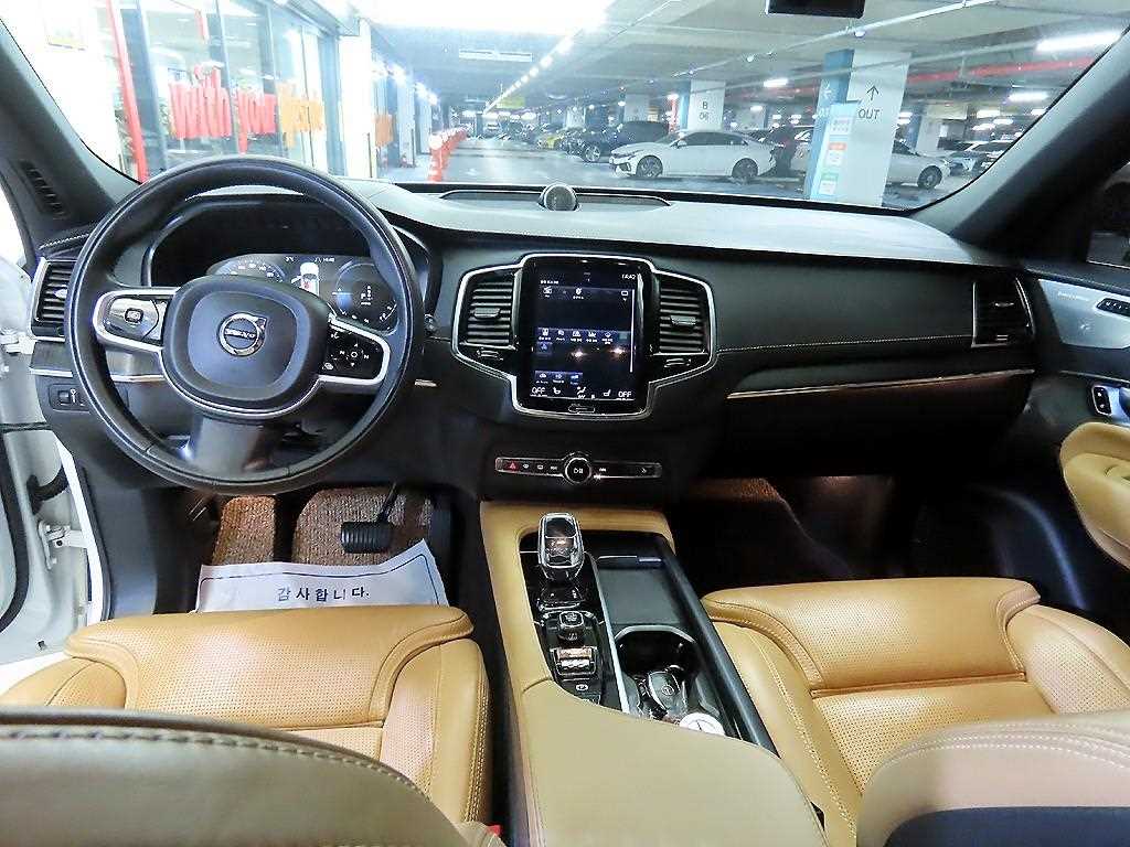 Volvo XC90 - Vista 10