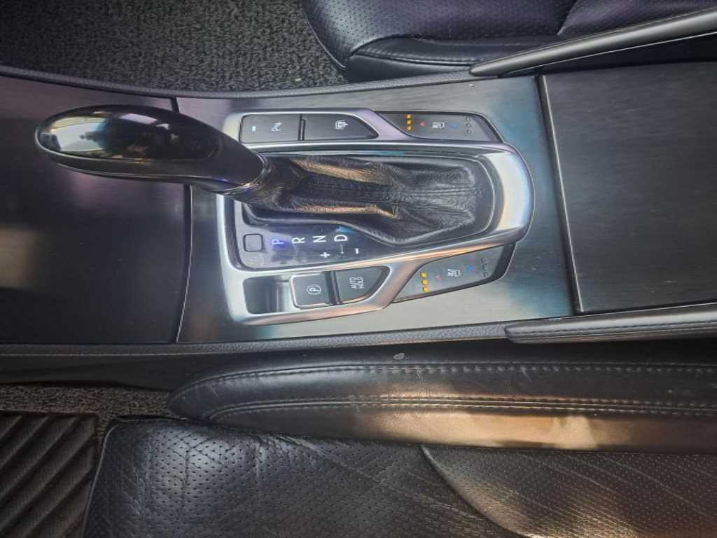 HYUNDAI Grandeur 2015 Negro - Importación desde Corea - HF Imports Iquique - Foto 13