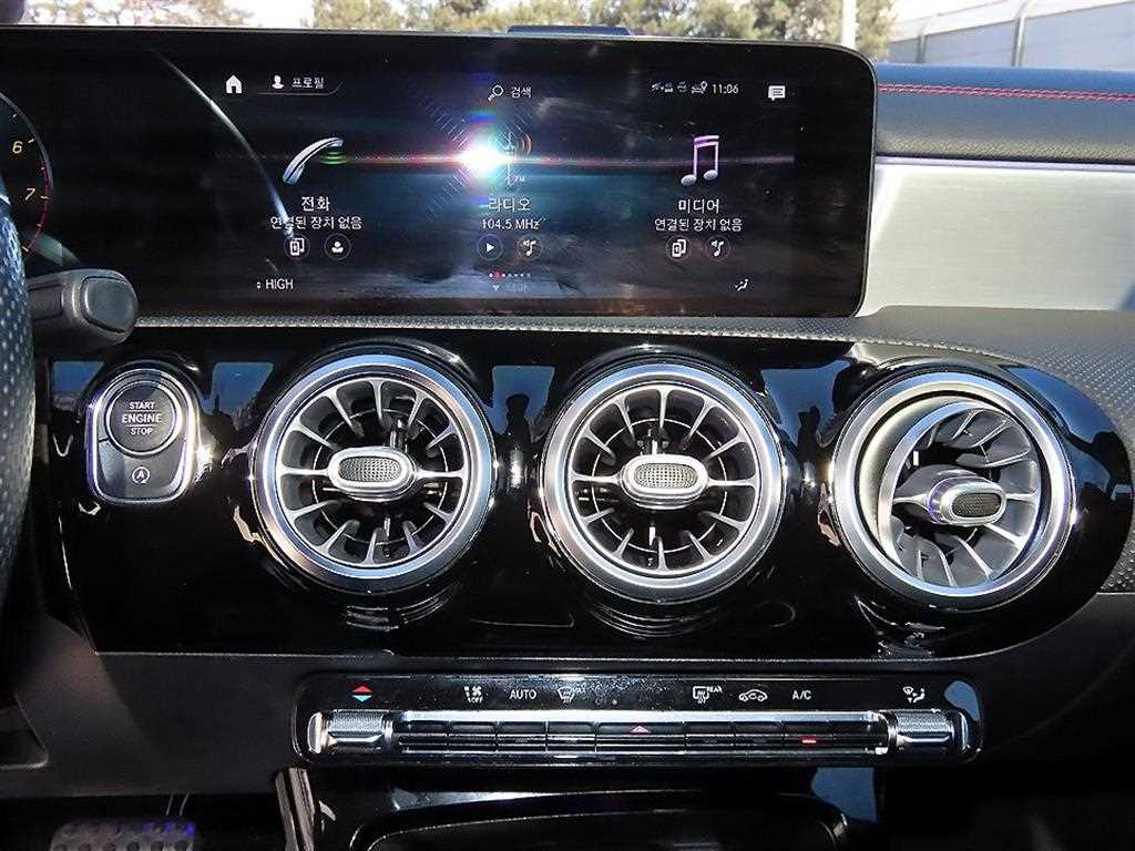 Mercedes Benz CLA Class 2021 Negro - Importación desde Corea - HF Imports Iquique - Foto 14