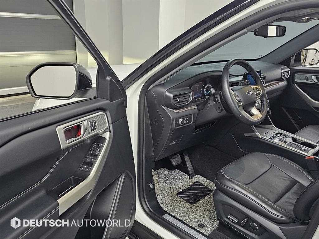 Ford Explorer - Vista 11