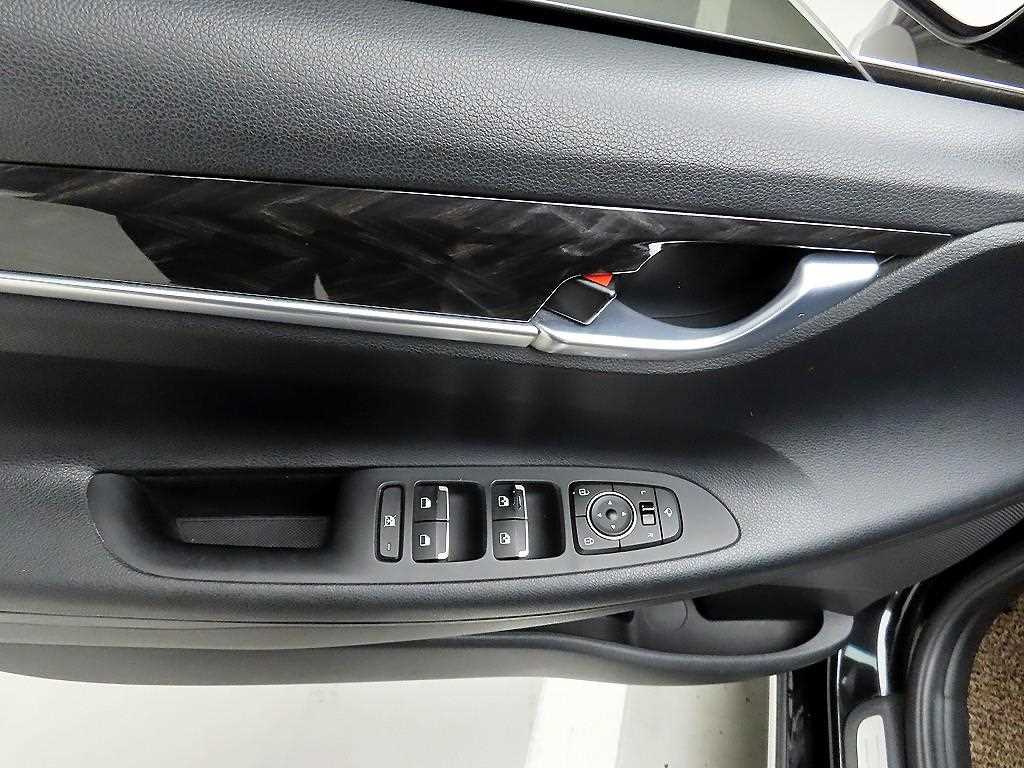 HYUNDAI Grandeur - Vista 11