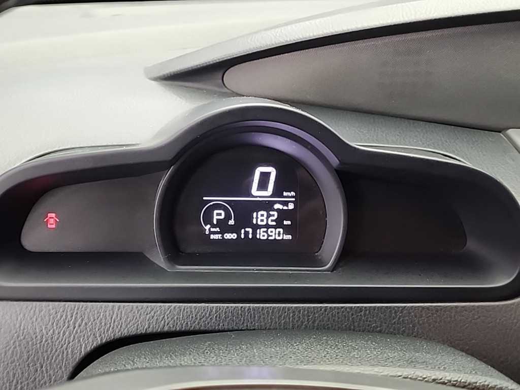 Ssangyong Korando - Vista 6