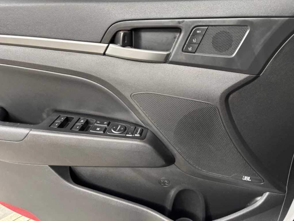 HYUNDAI Avante 2018 Blanco - Importación desde Corea - HF Imports Iquique - Foto 15