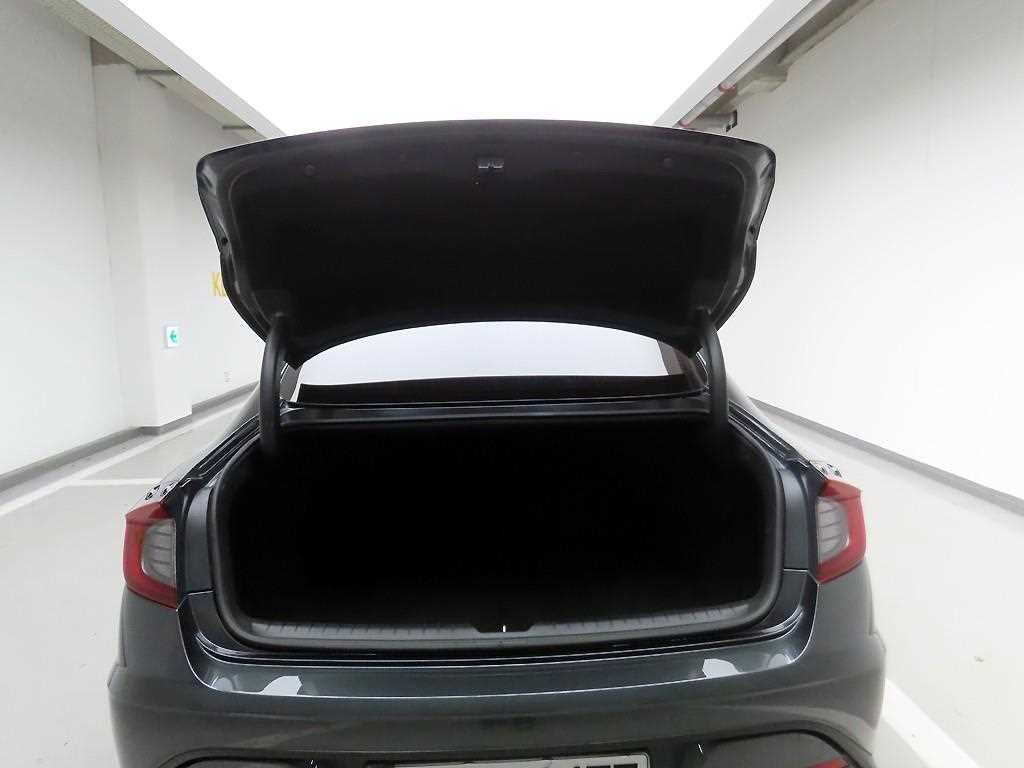 HYUNDAI Sonata - Vista 5