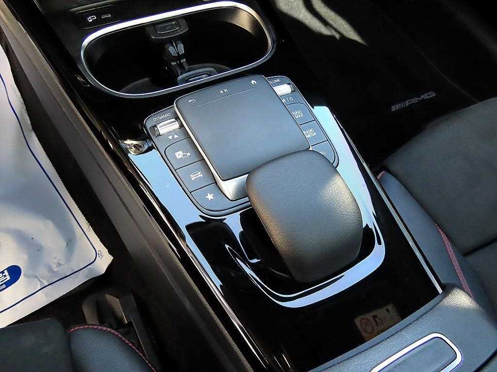 Mercedes Benz CLA Class 2021 Negro - Importación desde Corea - HF Imports Iquique - Foto 13