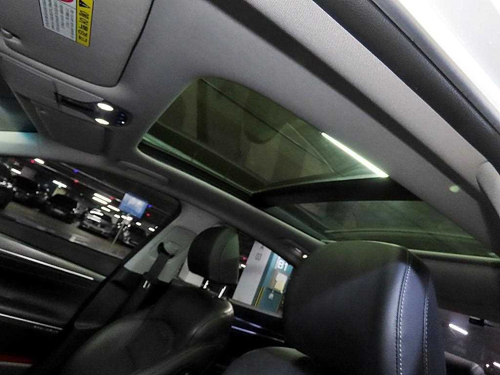 HYUNDAI Grandeur 2019 Blanco - Importación desde Corea - HF Imports Iquique - Foto 17