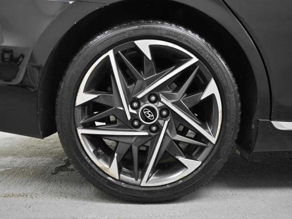 HYUNDAI Grandeur - Vista 5