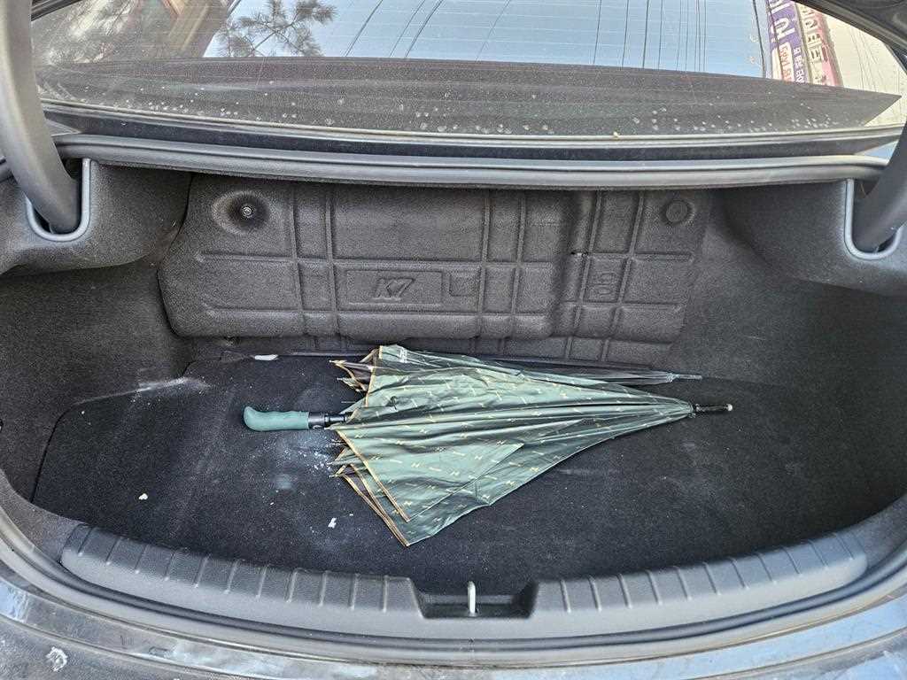 KIA K7 2016 Negro - Importación desde Corea - HF Imports Iquique - Foto 15