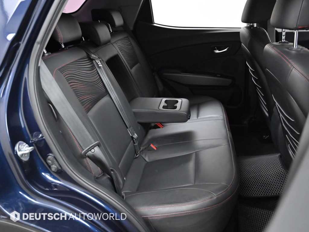 Ssangyong Tivoli - Vista 12