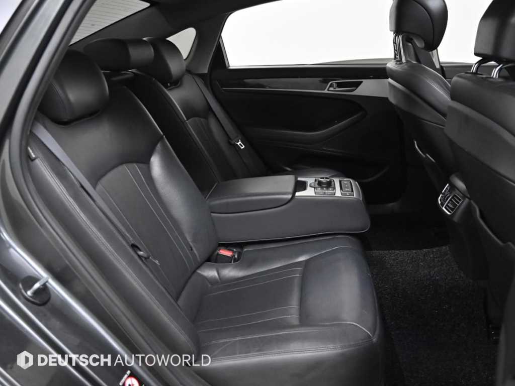 Genesis G80 - Vista 12