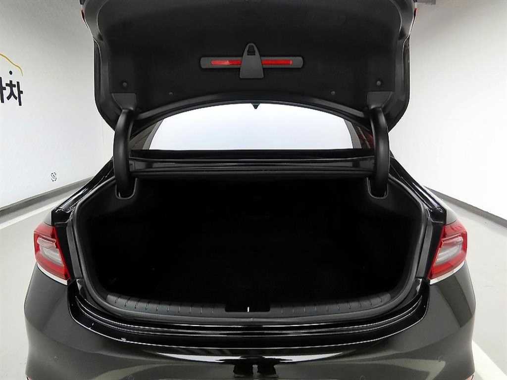 HYUNDAI Grandeur - Vista 5