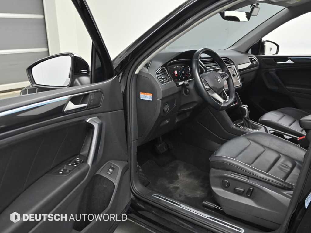 Volkswagen Tiguan - Vista 11