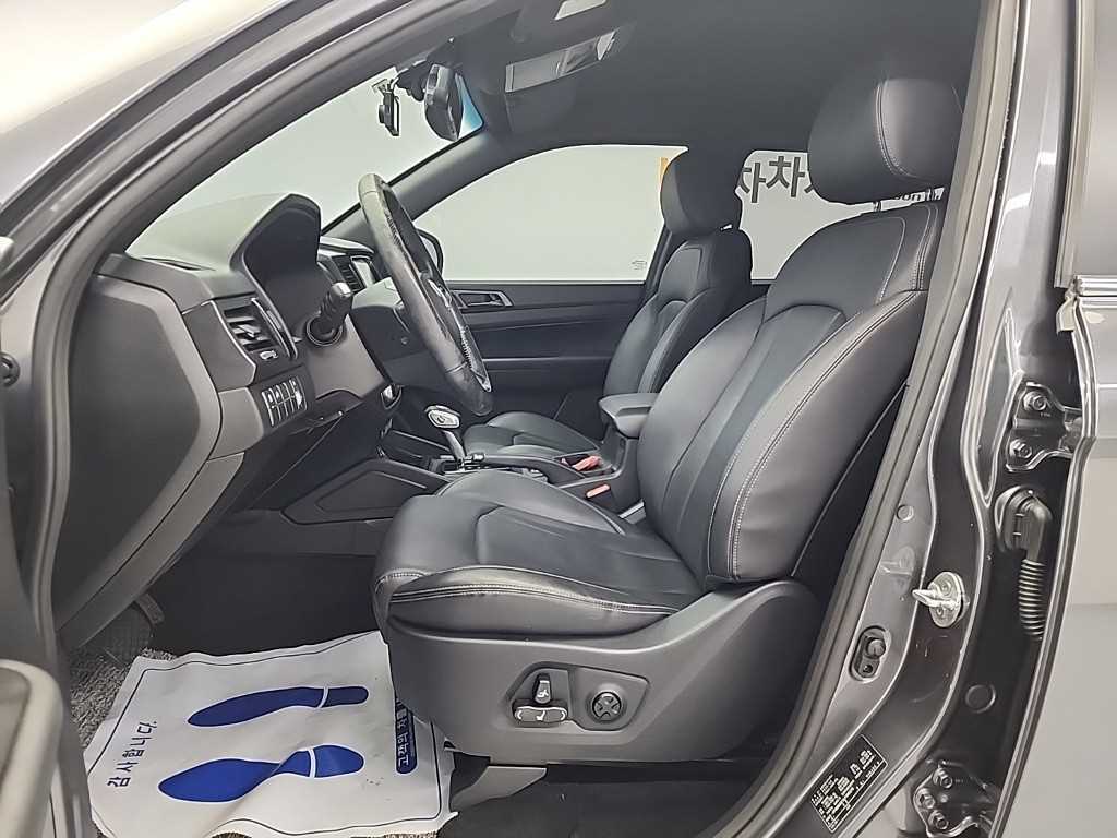 Ssangyong Rexton - Vista 11