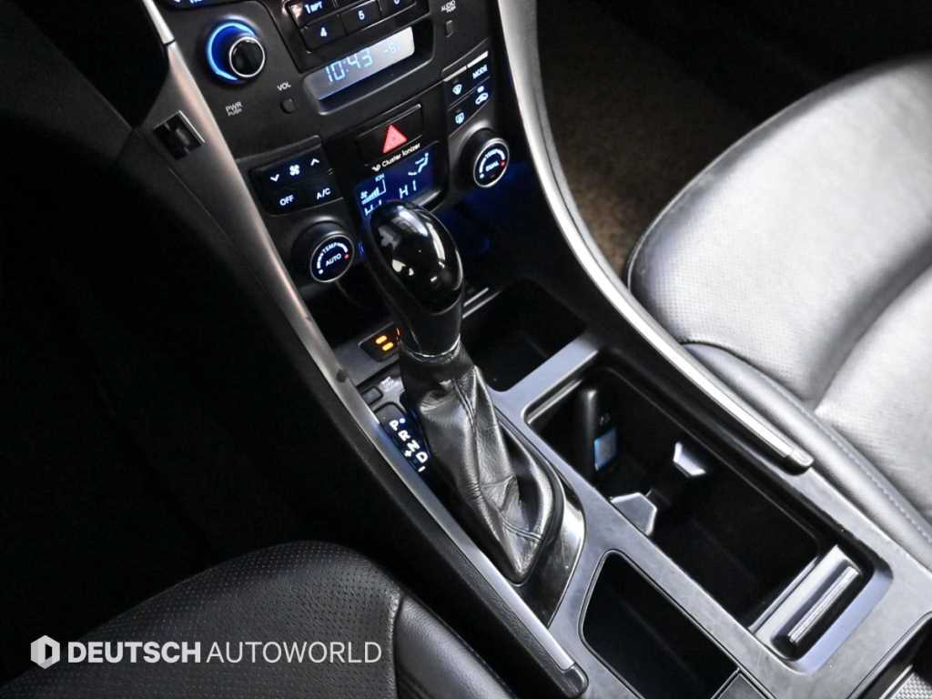 HYUNDAI Sonata - Vista 9