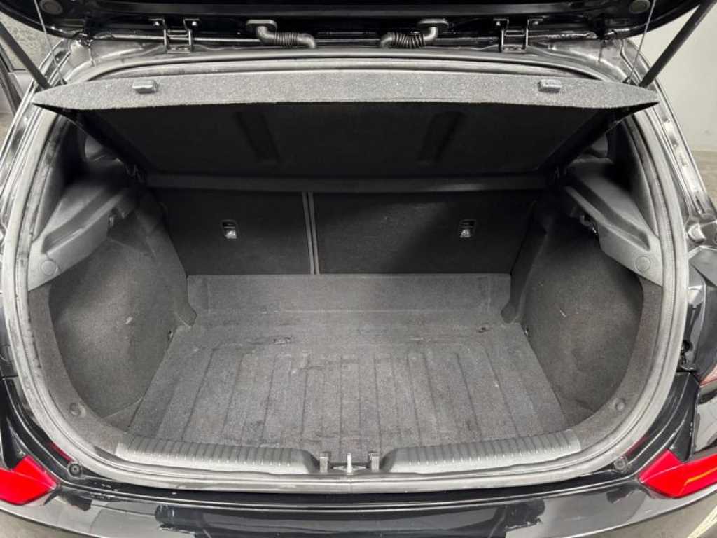 HYUNDAI i30 2018 Negro - Importación desde Corea - HF Imports Iquique - Foto 18