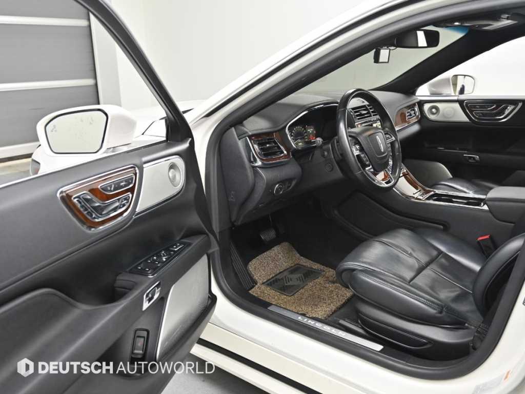 Lincoln Continental - Vista 11