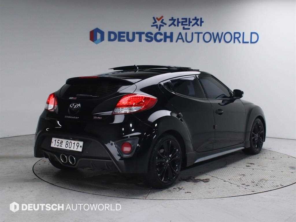 HYUNDAI Veloster - Vista 2
